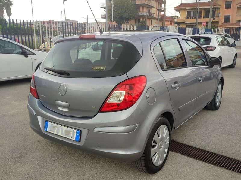 Opel Corsa 1.2 BZ 80cv Club