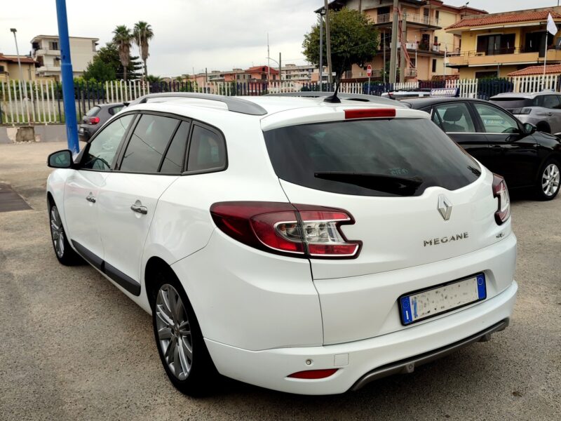 Renault Megane 1.5 dci SportTour 110cv GT Line